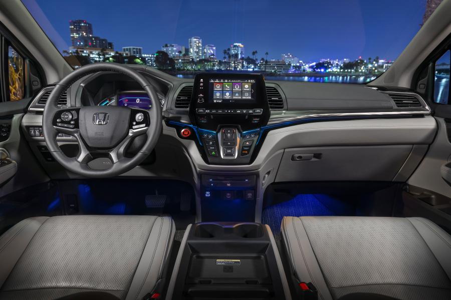 Торпедо Honda Odyssey 2020 года  (NA) (фото 94 из 119)
